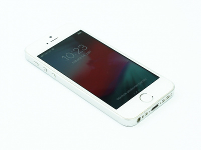 Tvrzené sklo na iPhone 5s,SE